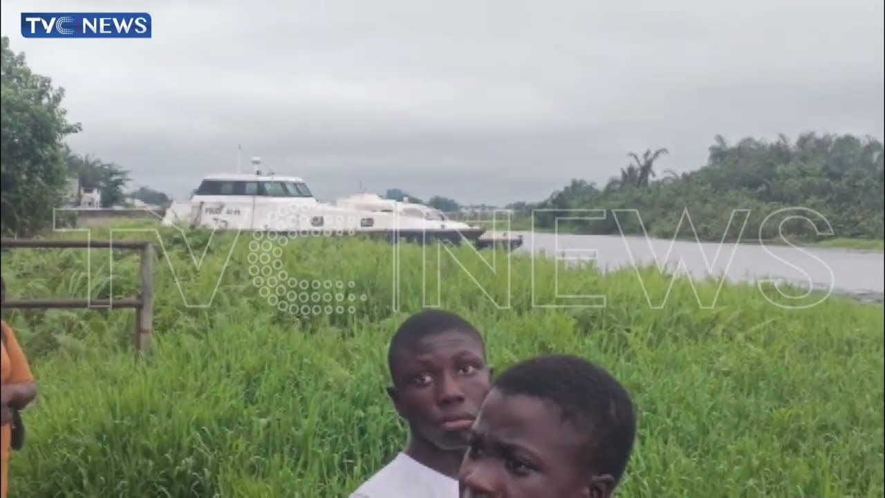 Emergency Agencies, Locals Begin Search and Rescue After Military Aircraft Crashed in Igbokoda