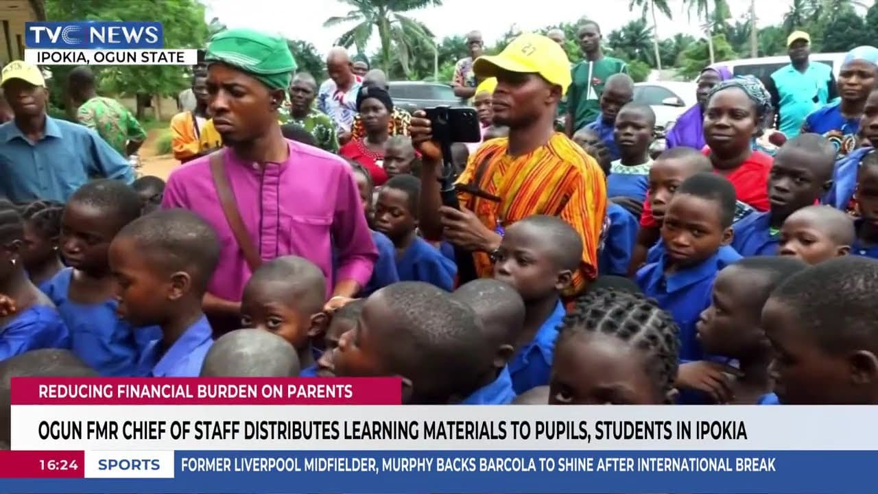 Ogun Former Chief Of Staff Distributes Learning Materials To Pupils In Ipokia