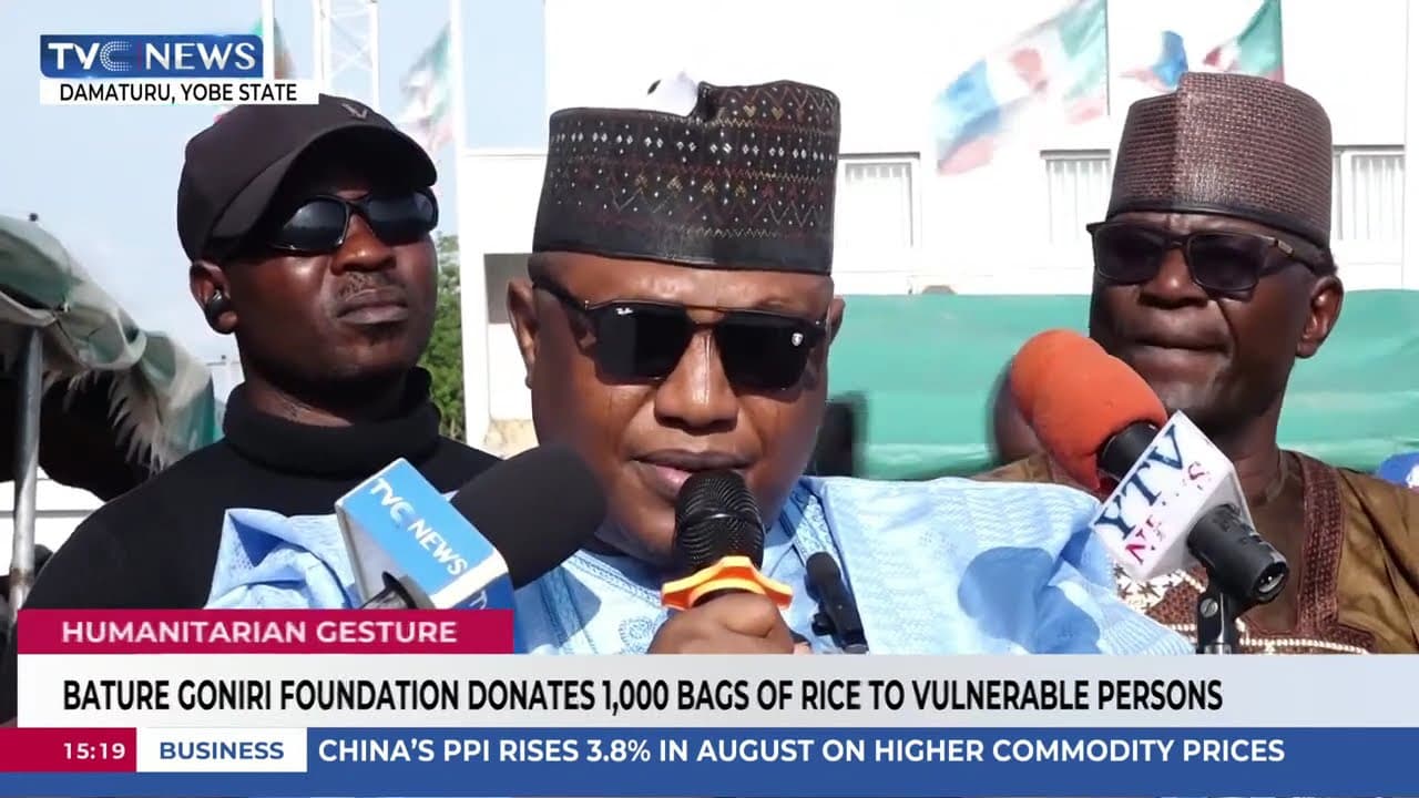 Bature Goniri Foundation Donates 1,000 Bags Of Rice To Vulnerable Persons In Yobe