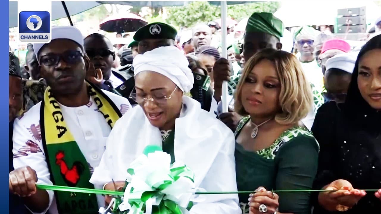Remi Tinubu Commissions ICT Centre At Fed. Polytechnic Oko In Anambra