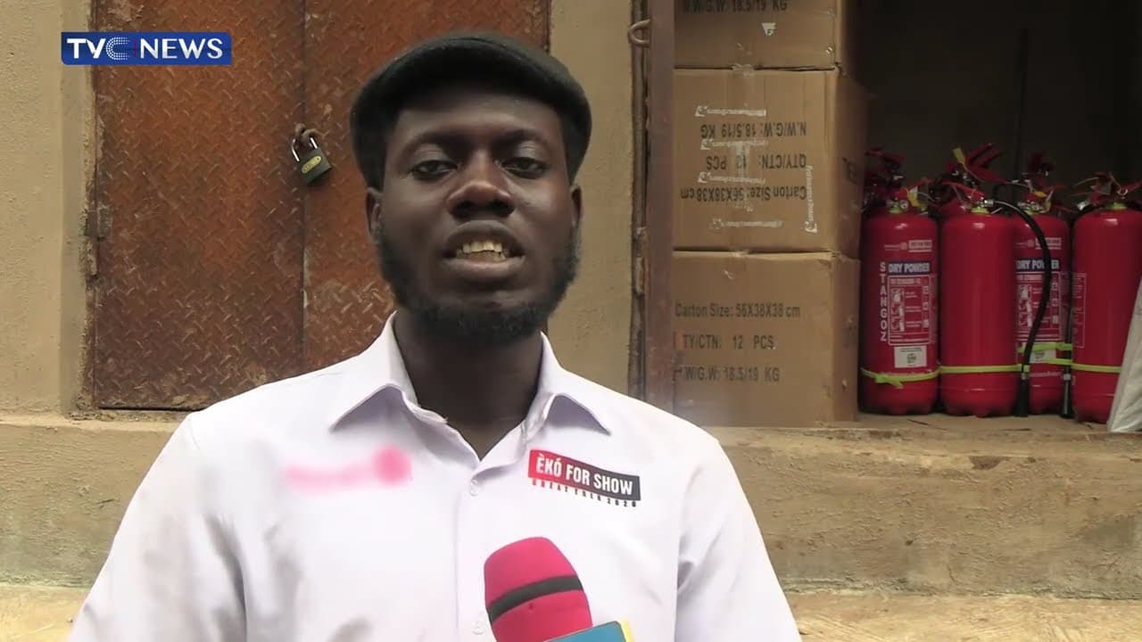 Group Donates Fire Extinguishers To Traders In Lagos Island