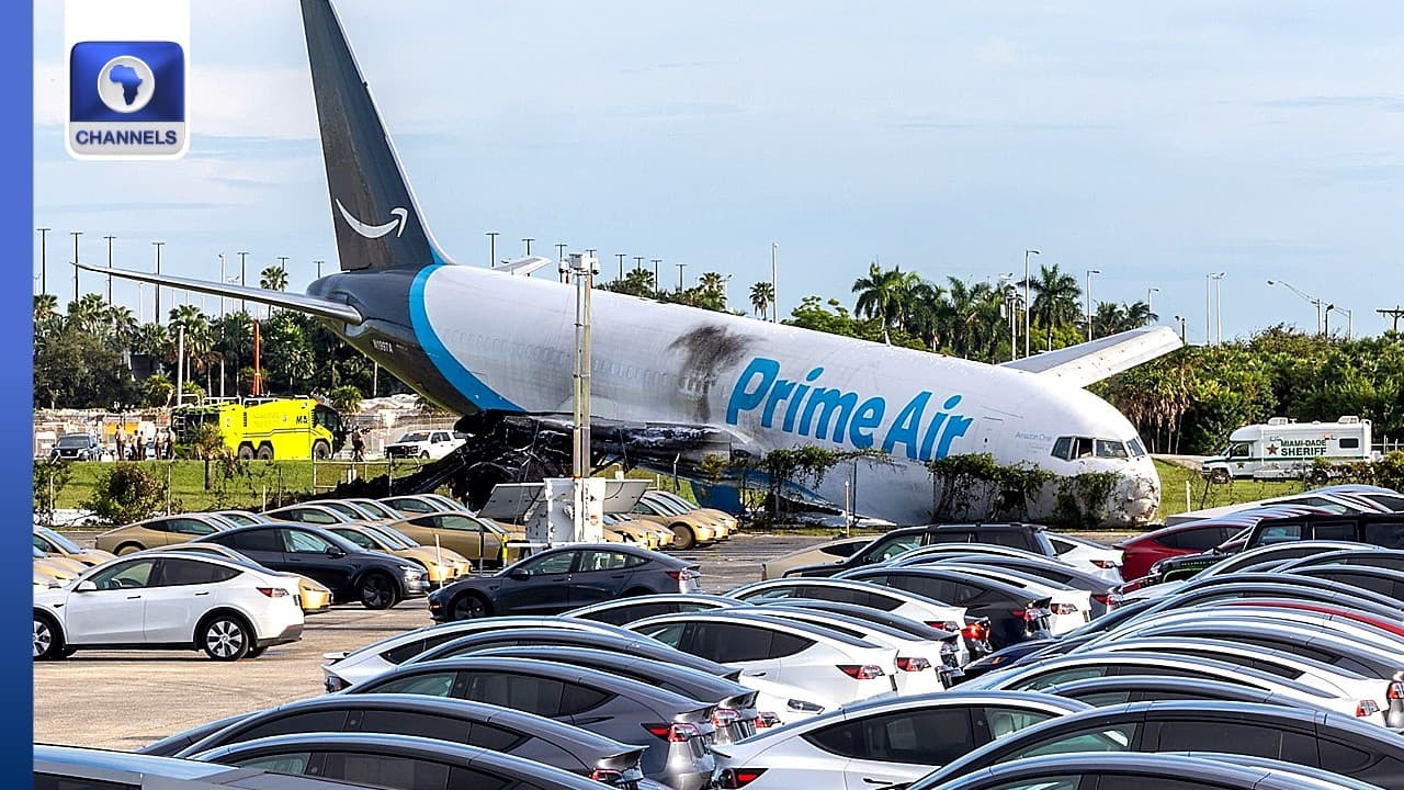 Israel Strikes Southern Lebanon, Five Dead In Amazon Cargo Plane Crash + More | The World Today