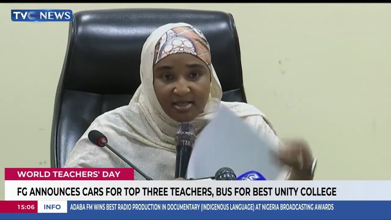 FG Announces Cars For Top Three Teachers, Bus For Best Unity College