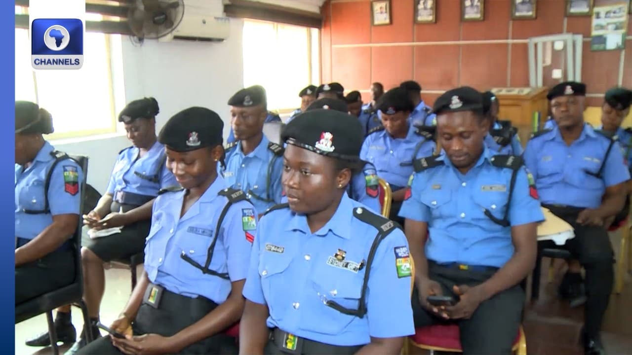 Lagos Govt  Donates Two Thousand Cowry Cards To Police