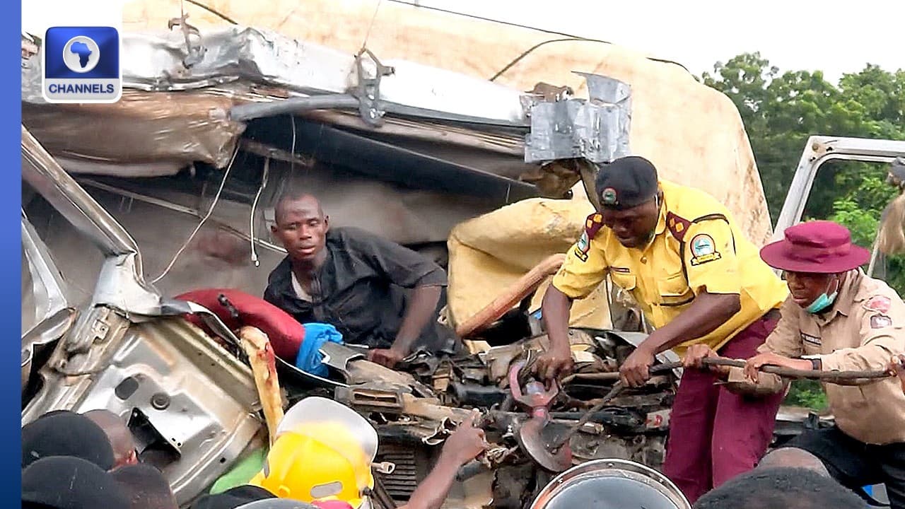 Dramatic Rescue Of Trapped Driver In Multiple-Vehicle Crash On Otedola Bridge