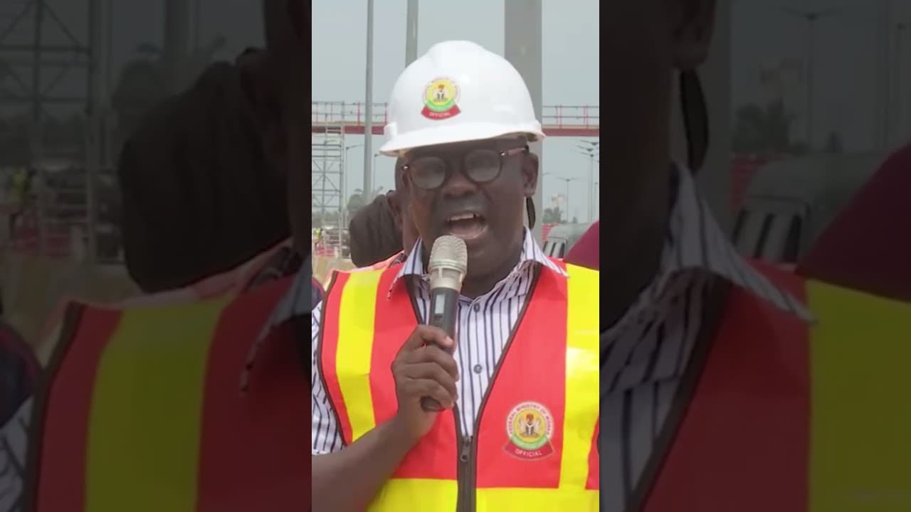 FG Threatens To Shut Lagos-Calabar Coastal Road In Two Weeks